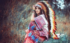 上司揉捏人妻丰满双乳电影